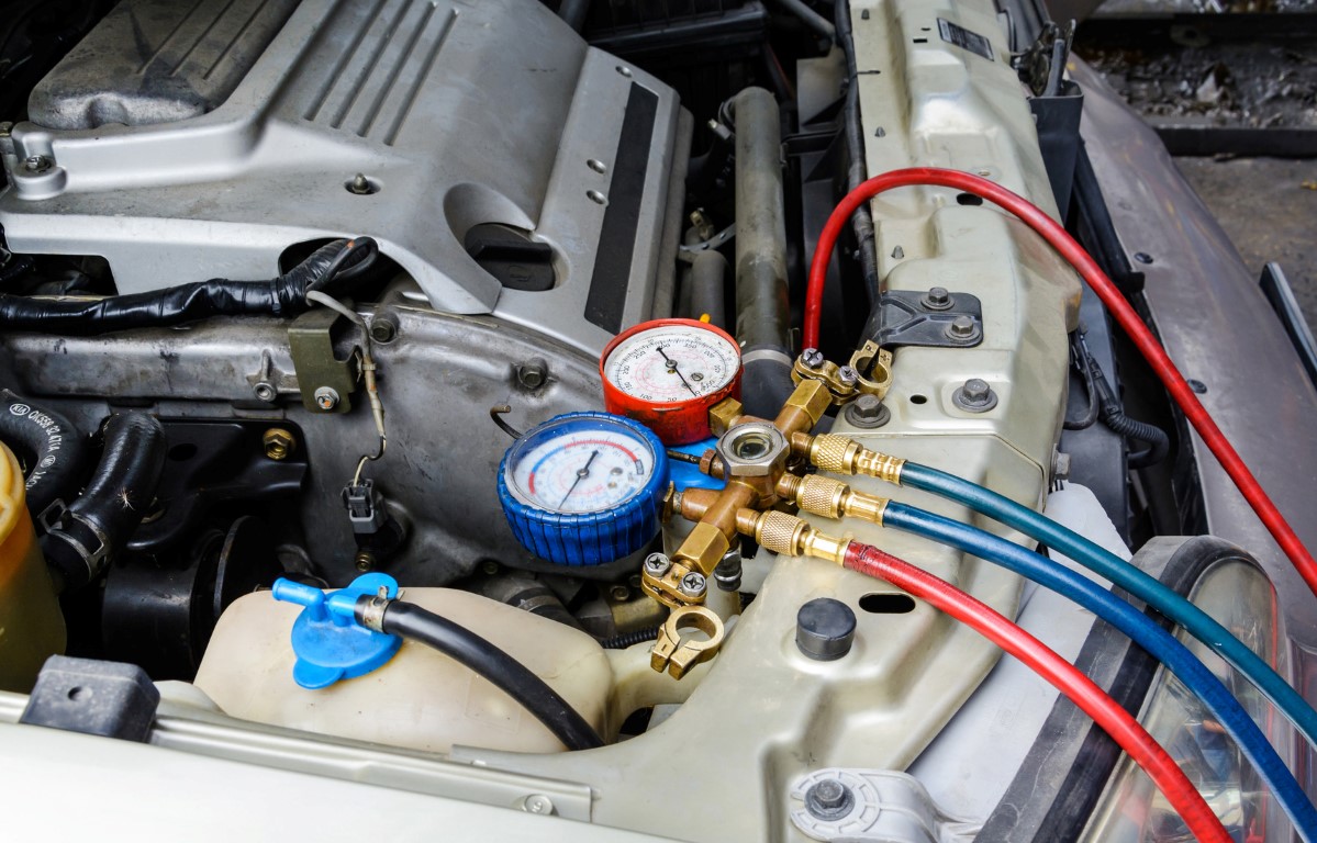 filling air conditioning liquid Deutsche Car Specialists Ltd Deutsche